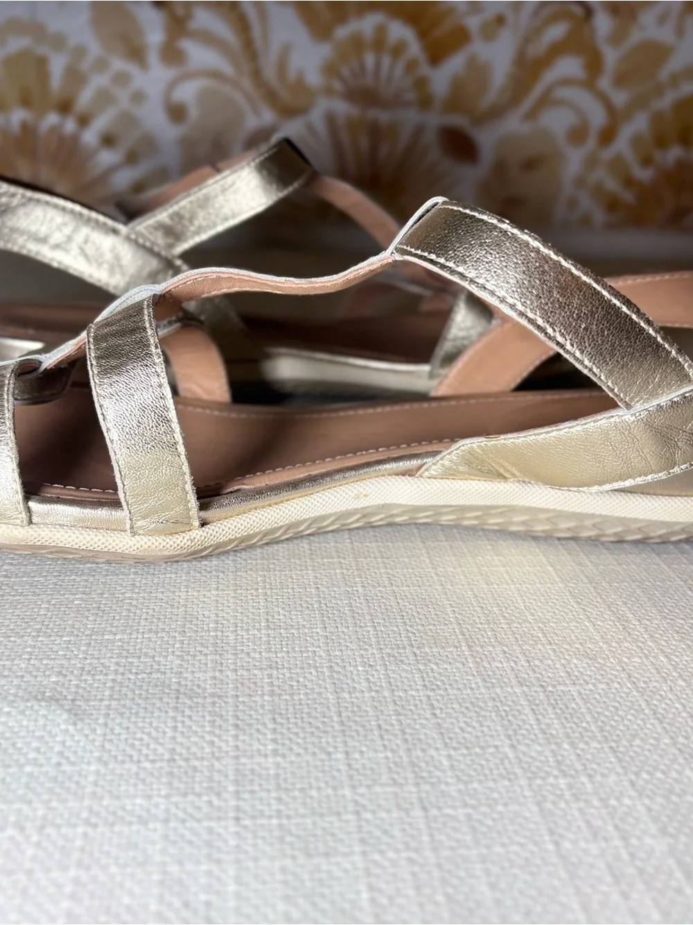 David Tate Gold Metallic Strappy Flat Sandals Resort Coastal Chic Shoes
